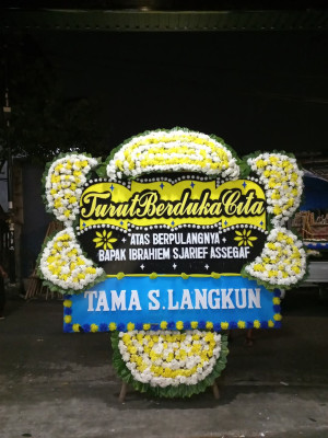 Papan Bunga Duka di Bayongbong